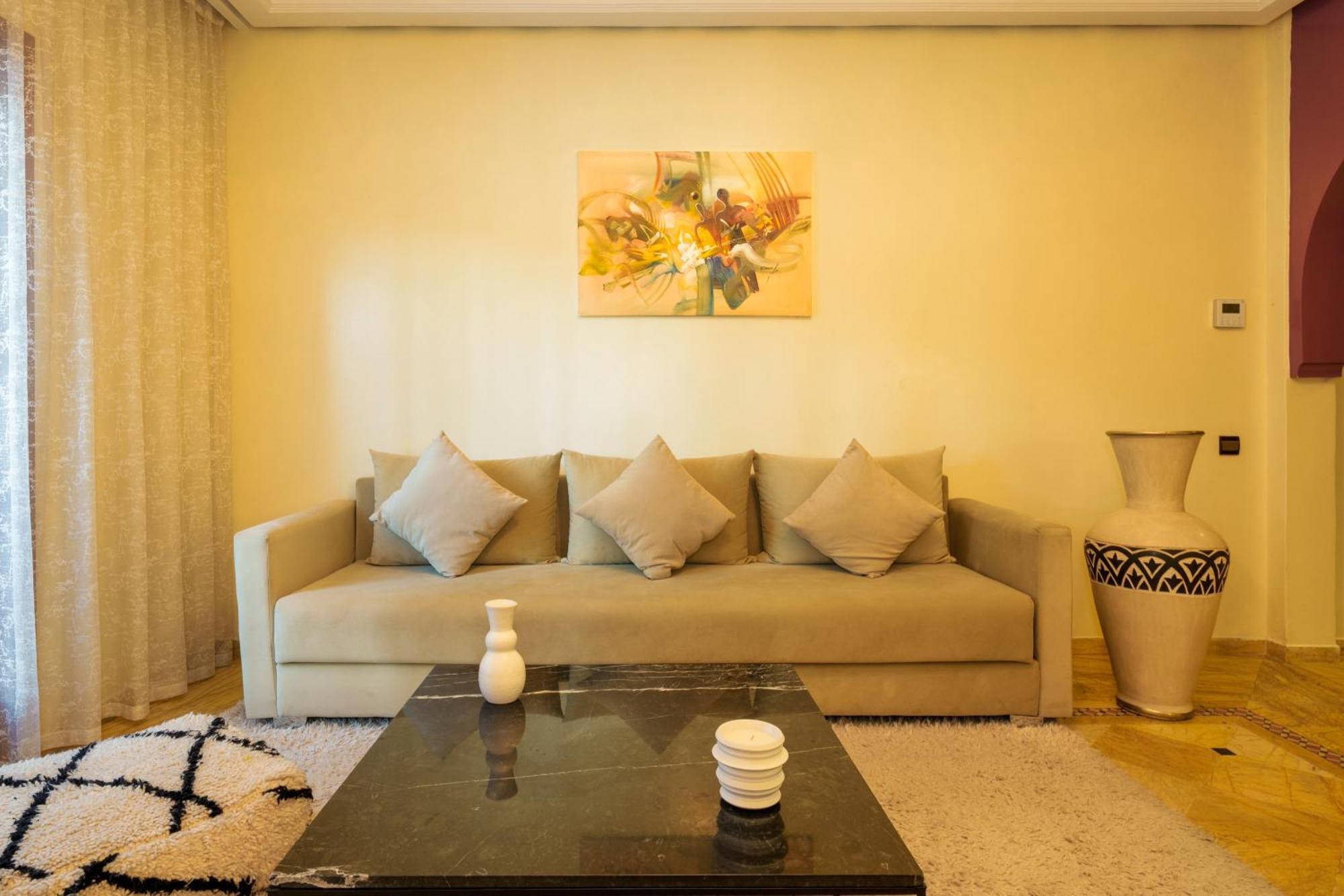 Appartement Haut Standing Gueliz Plaza Avec Vue Marrakesh Exterior foto